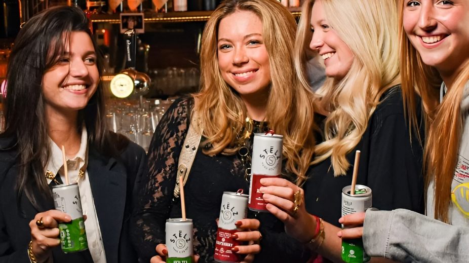 Café-leentje-amserdam-hard-seltzers-2