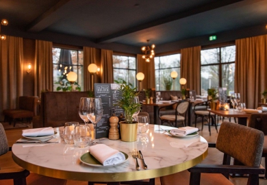 De Zwaan Delden weer geopend 