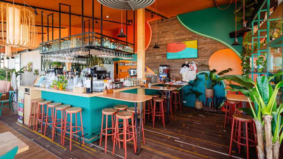 Strandbar-Bombaai-in-Westkapelle (3)