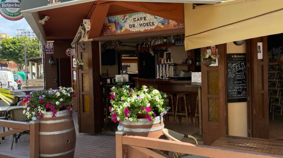 cafe-de-hoeck-ibiza