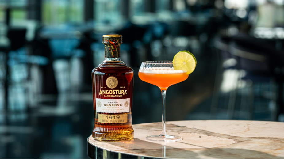 cocktail-fotoshoot-1919-orange-daiquiri-angostura