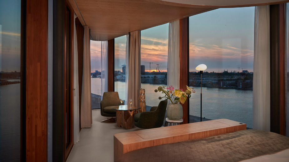 Hotel-Jakarta-Amsterdam