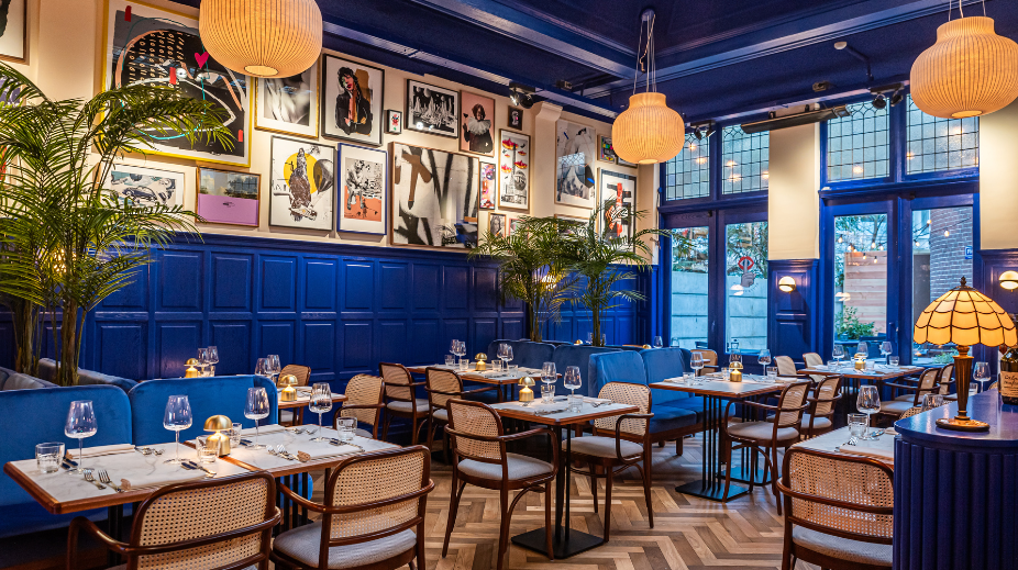 3 - LAmour Toujours - Den Haag