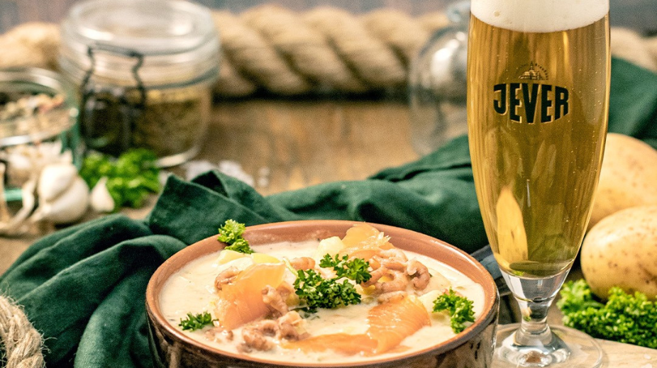 Bier&CO-Jever-liggend