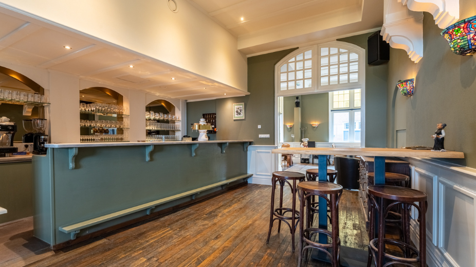 Binnenruimte-bar-Woudrinchem