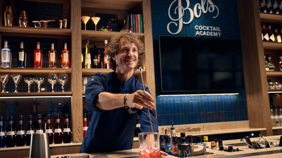 Bartender bij Bols Cocktail Academy