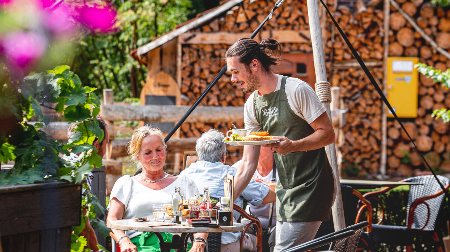 Bediening Boscafé de Busjop