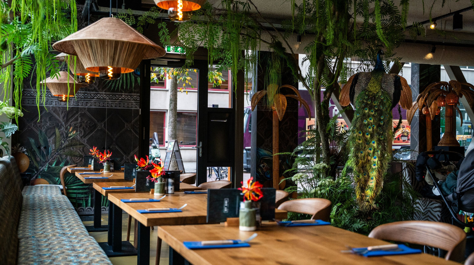 By-Ami-Café-in-Rotterdam-ovv-Lex-Panders (3)