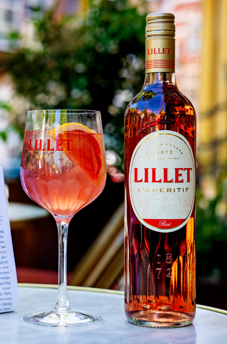 Café-Carel-in-Utrecht-ovv-Pim-Ras-voor-Pernod-Ricard-Lillet (7)