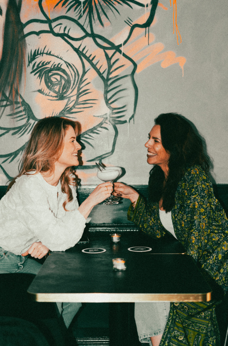 Café-Frank-gasten-die-sgroppino-drinken