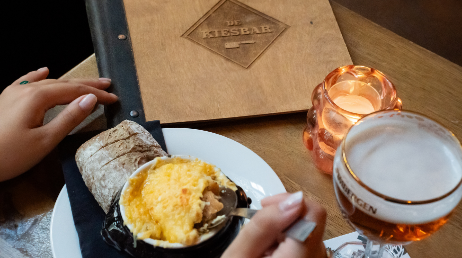 De-Kaasbar-in-Maastricht-ovv-Beau-Crijns (5)