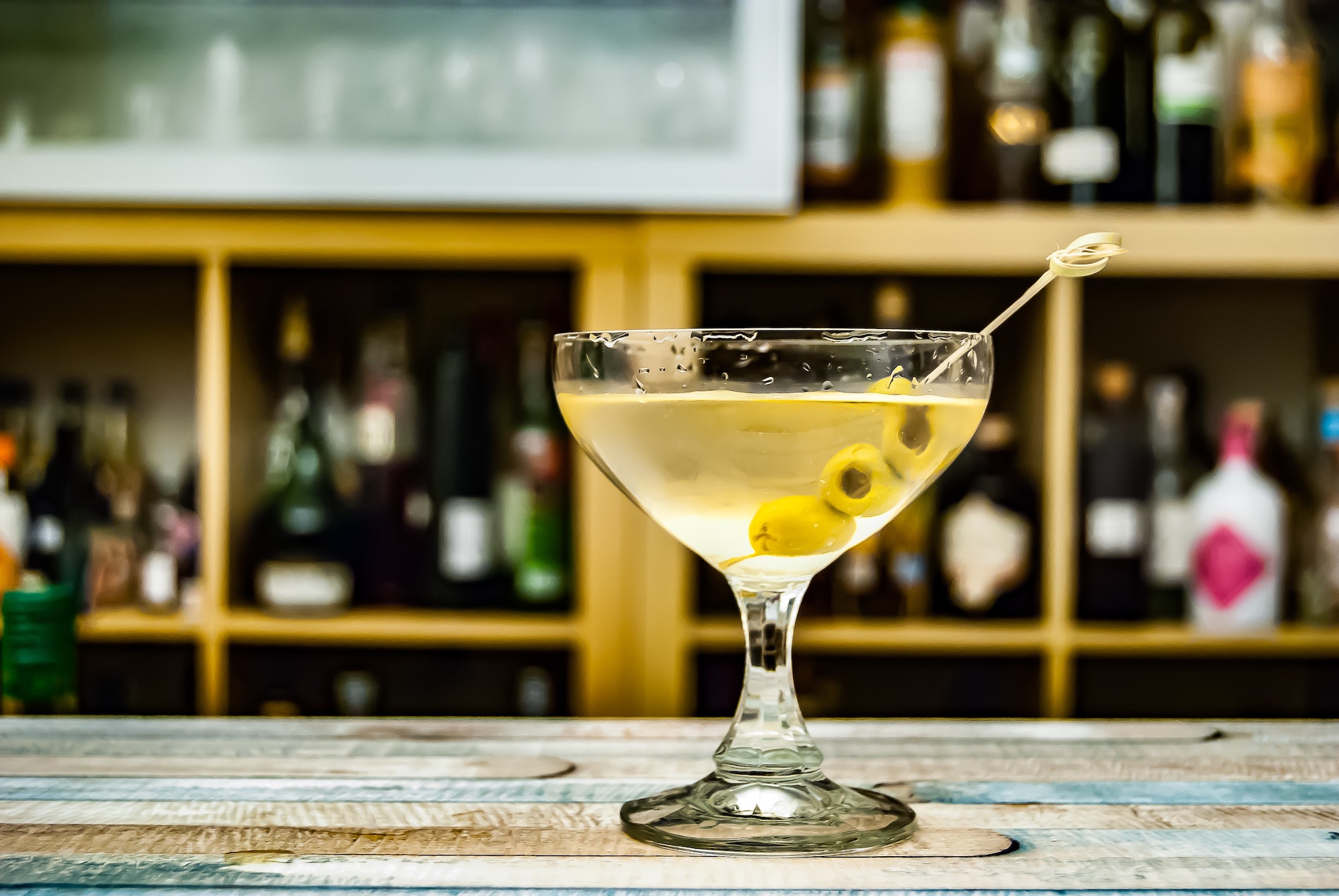 Drankrituelen - Dry Martini - Unsplash 