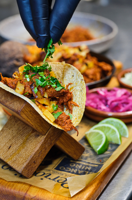 El Popo LA Streetfood bereiding taco