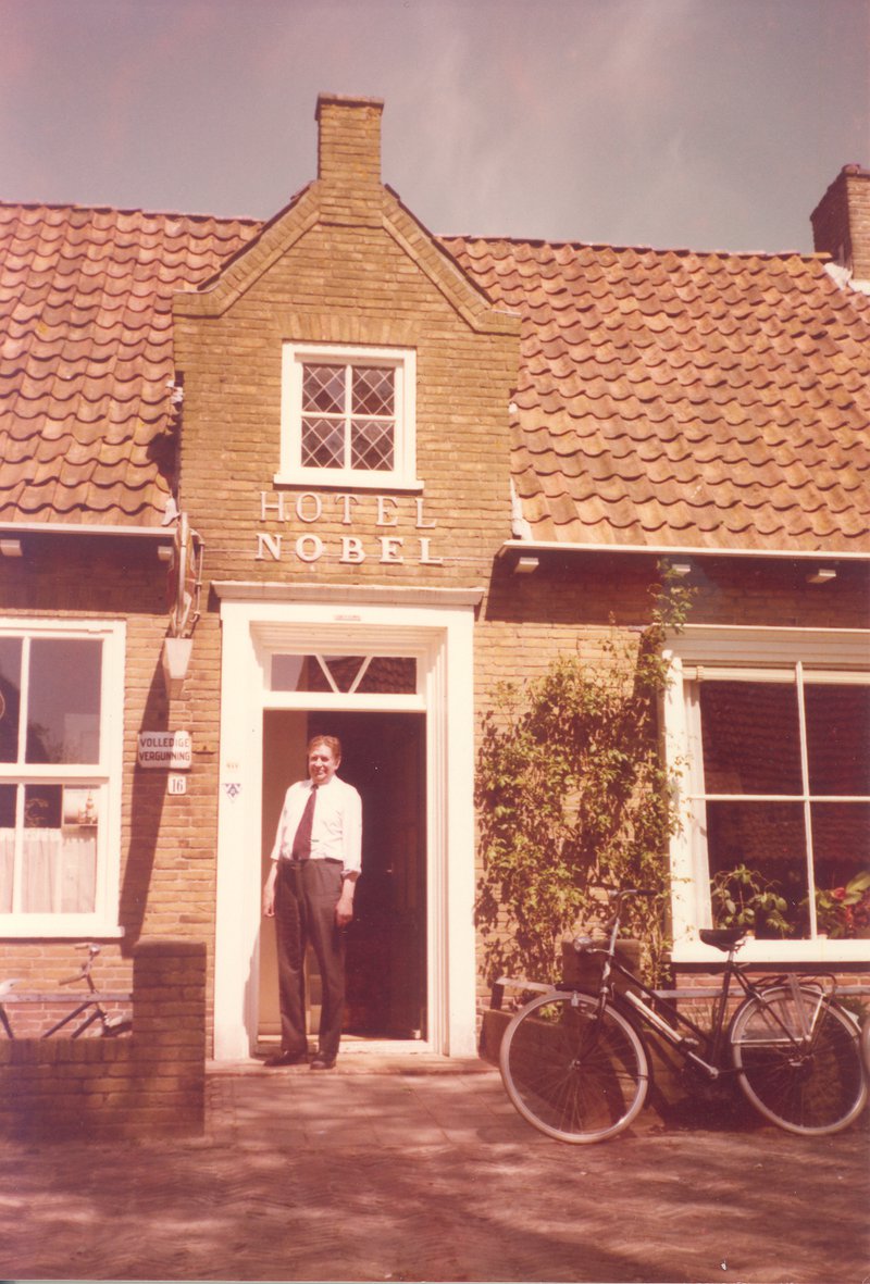 Entree-Portret-Barend-Nobel-Hotel