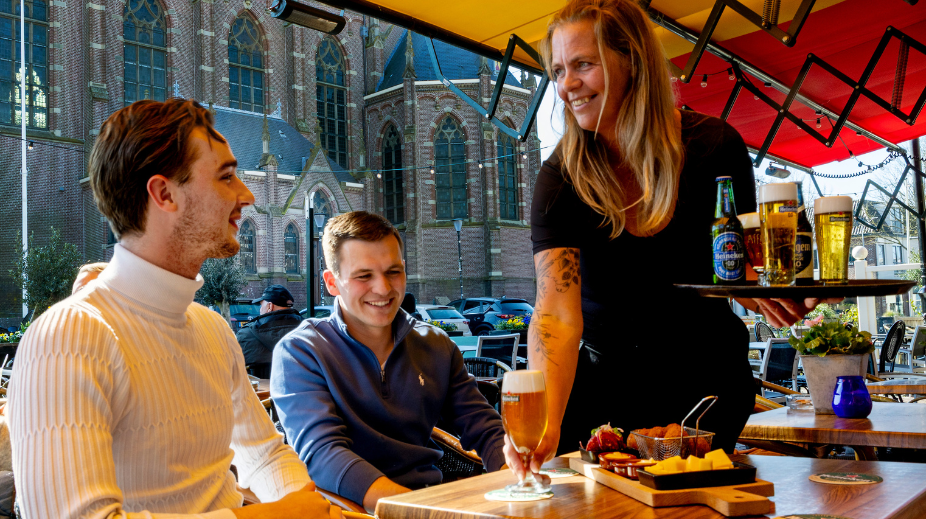 Terras van café Piet Pann in Schagen