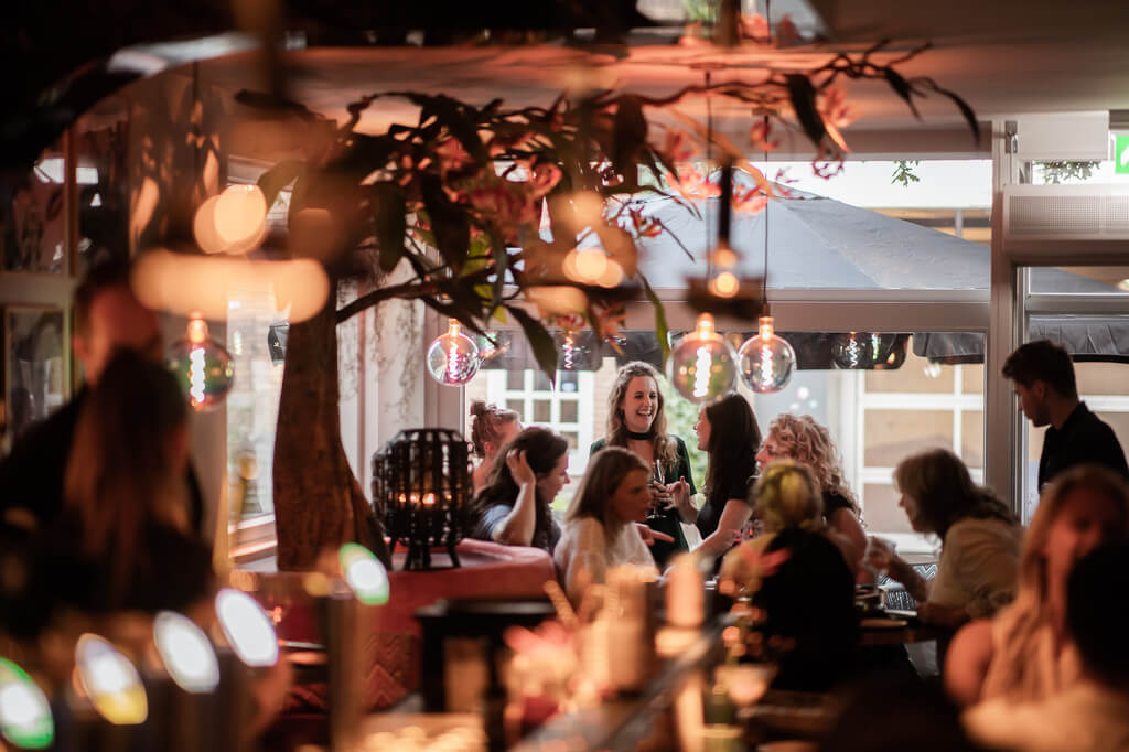 bar republic eindhoven borrel gasten