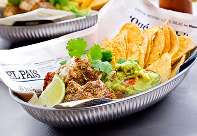 nachos avocado guacamole santa maria