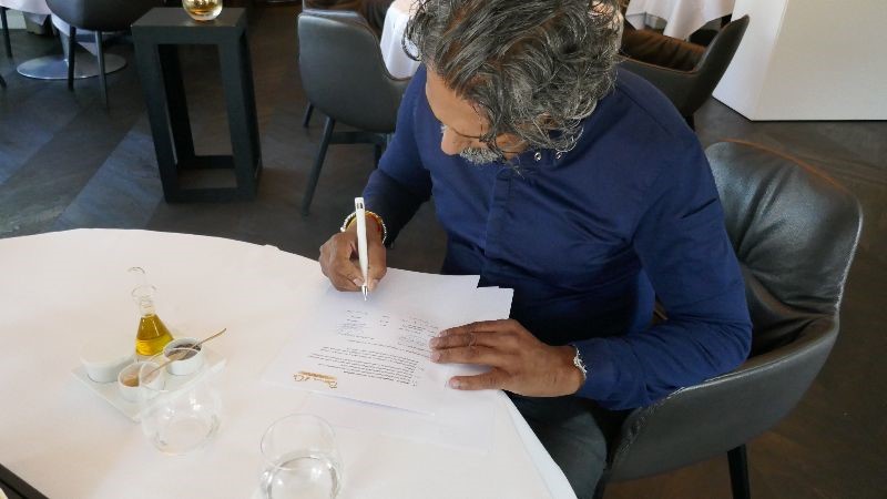 soenil bahadoer Bocuse d’Or ondertekende overeenkomst