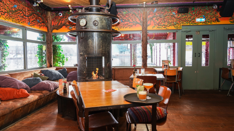 Interieur-Hannekes-Boom-Amsterdam