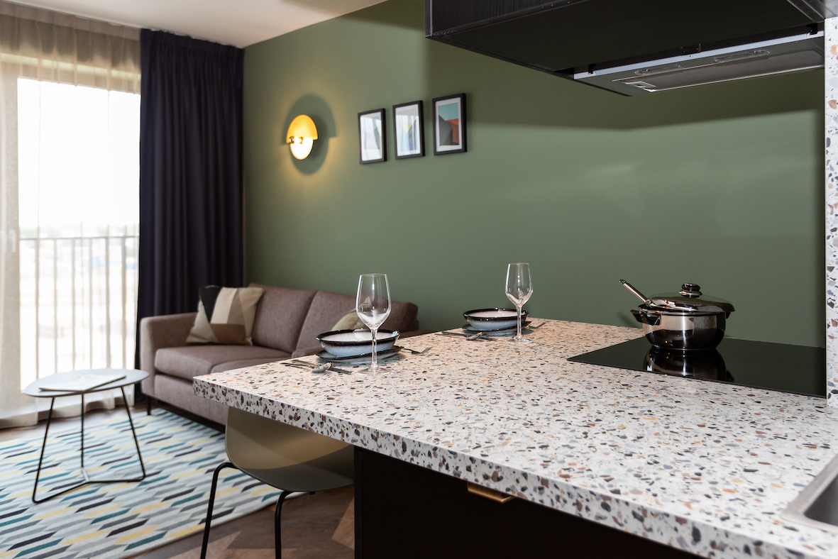 Kloeg Collection_Timmerfabriek Apartments_City Apartment 2P_404_HR-2_gedekte tafel