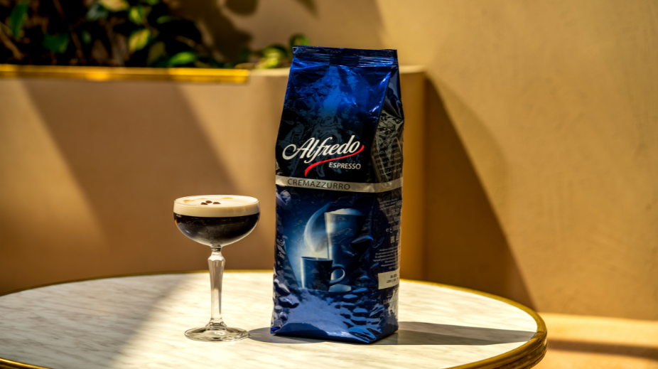 Espresso Martini met koffiebonen van Darboven