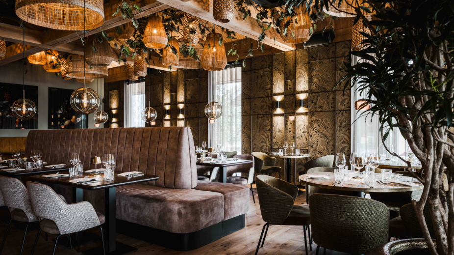 Mr. Simons in De Bernisse