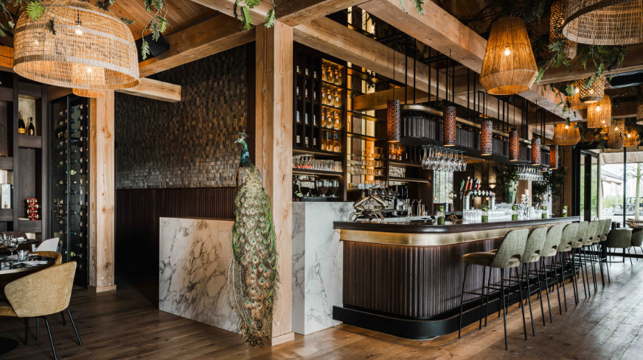 Mr. Simons in De Bernisse