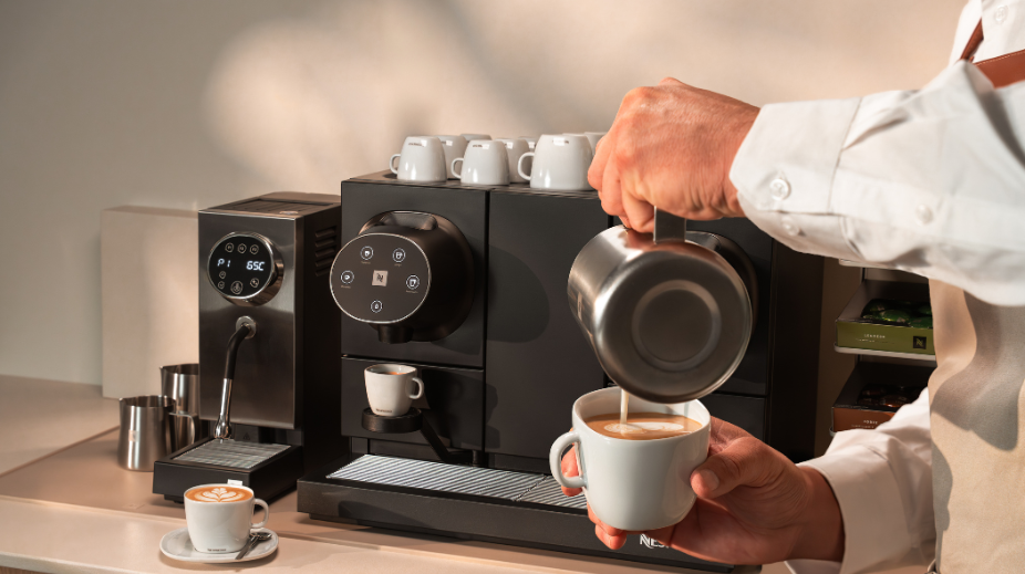 Nespresso-Momento-Black-Series-2