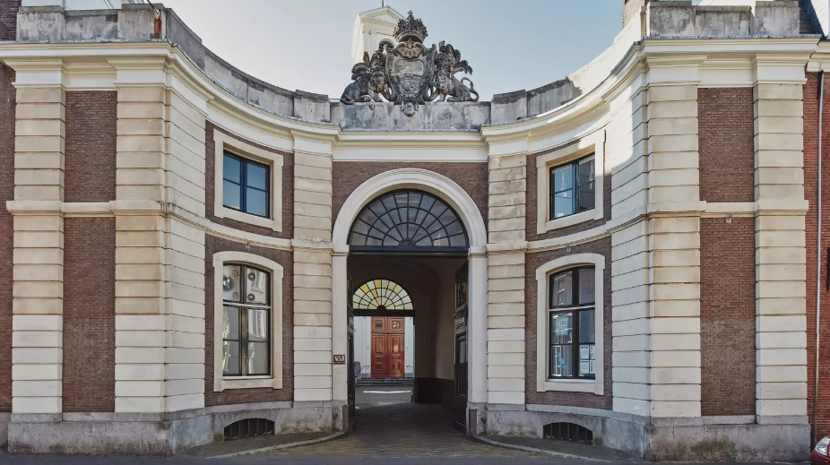 het Spaansche Hof Den-Haag