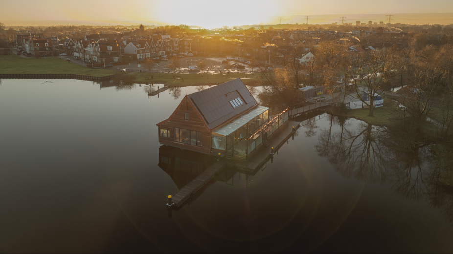 Paviljoen de Breek opent in Landsmeer: all day-zaak aan het water