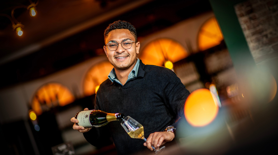 Petit-Caveau-in-Tiel (2)