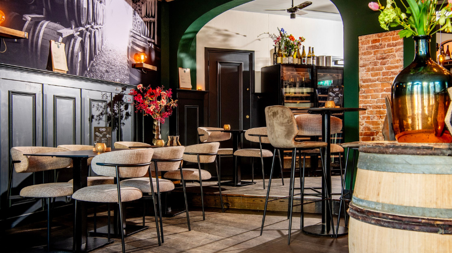 Petit-Caveau-in-Tiel (6)