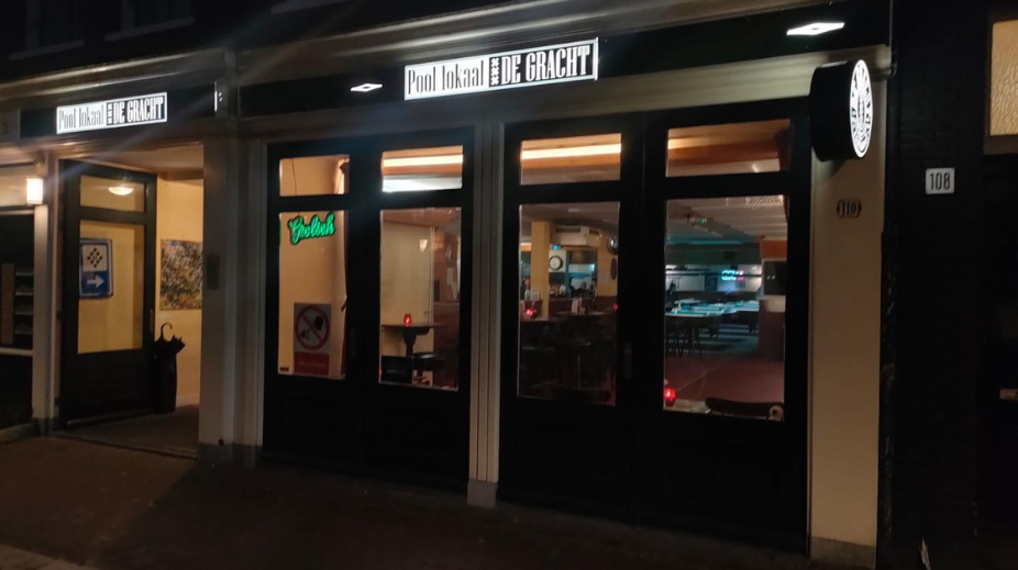 Poolbar-de-Gracht-in-Amsterdam-Orderli (6)