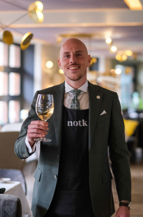 Sommelier-Lukas-Indra