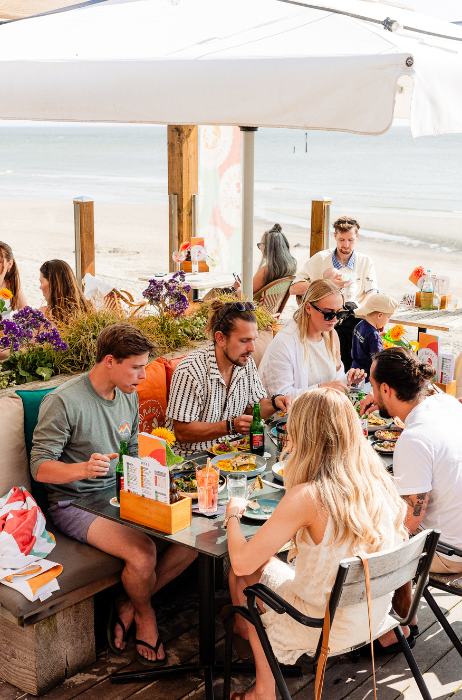 Strandbar-Bombaai-in-Westkapelle (6)