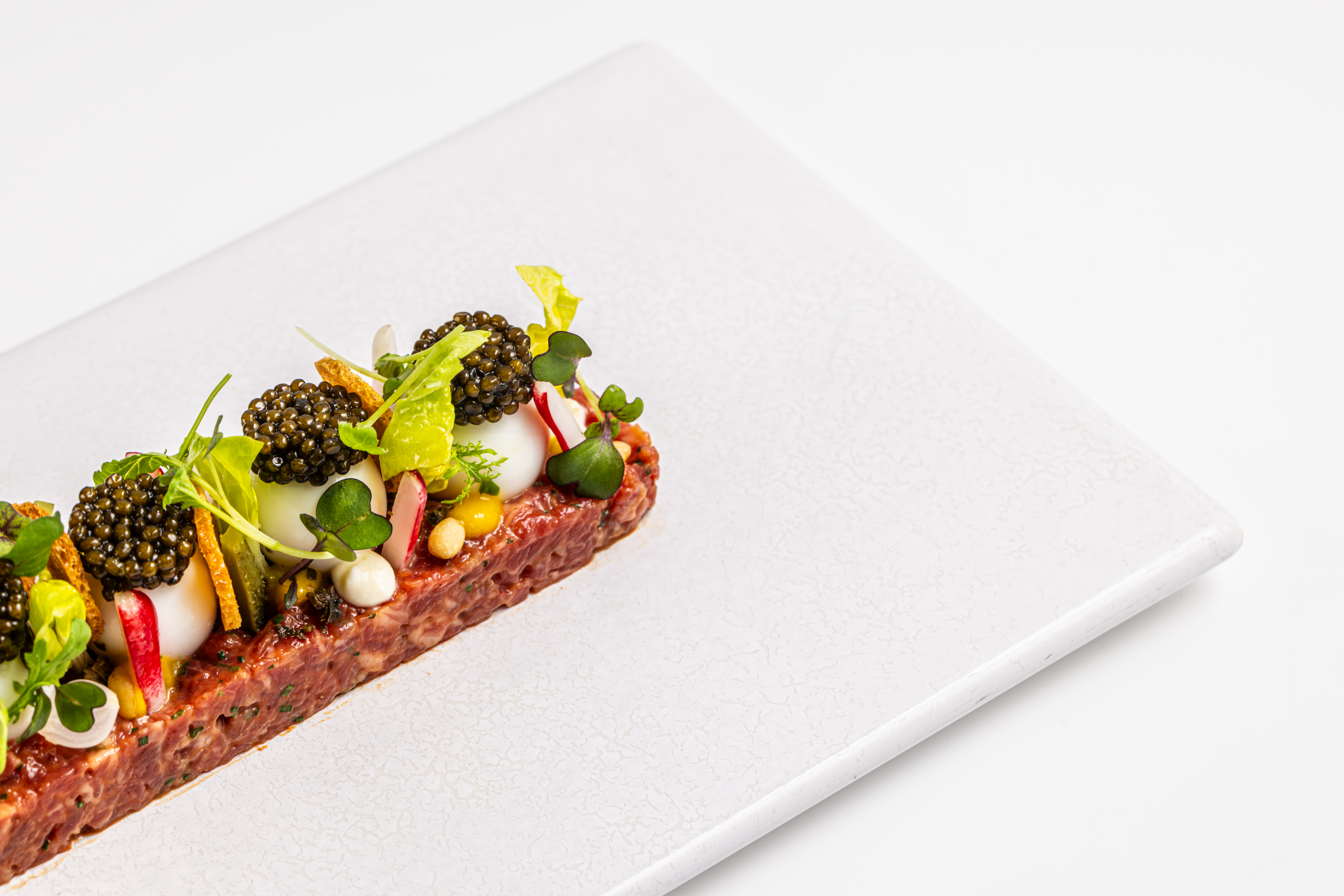 Tartaar van Iers rund met Perle Impériale kaviaar van restaurant Parkheuvel