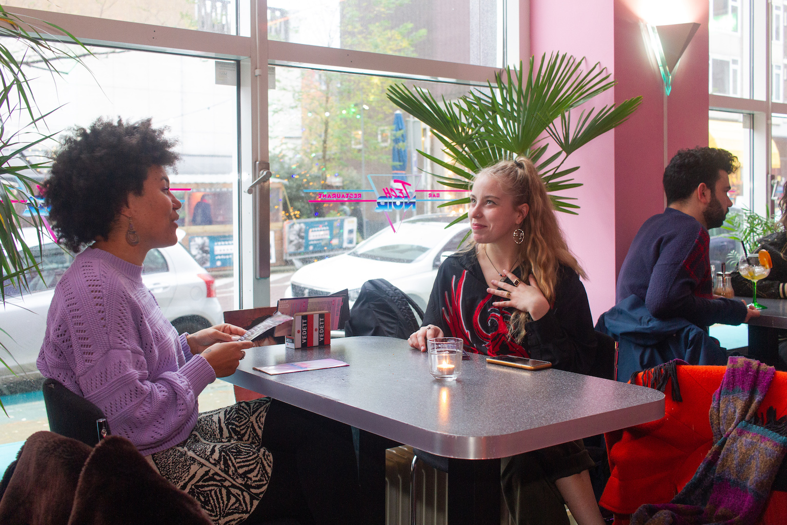 Tech-Noir - Interieur - Wai Seu Chan