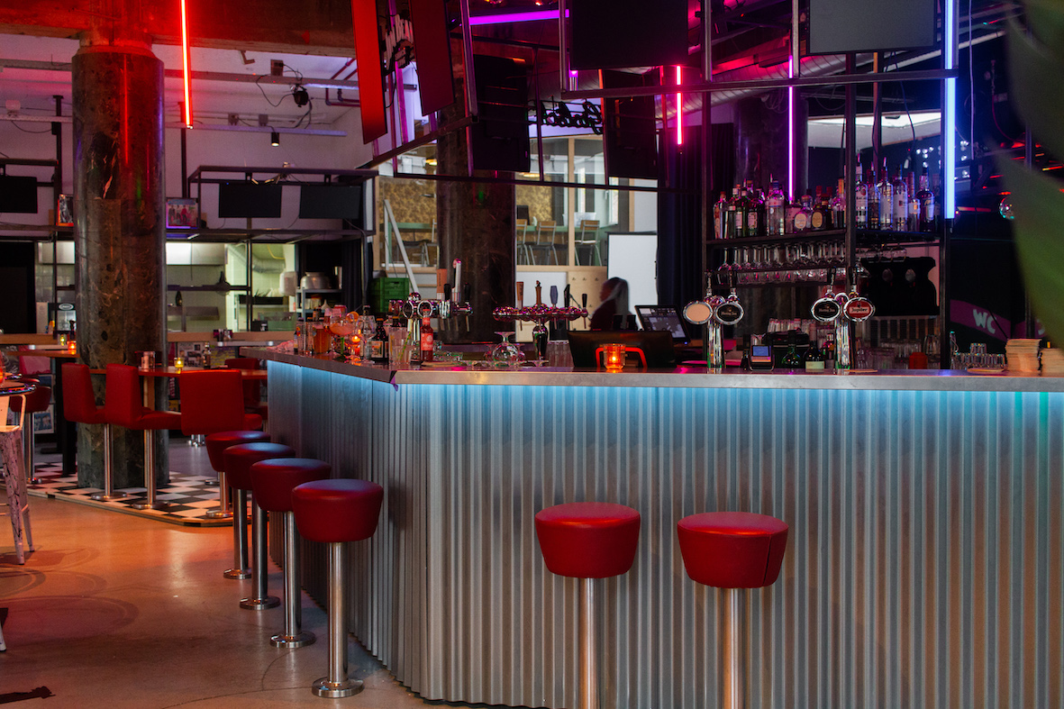 Tech-Noir - Interieur - Wai Seu Chan