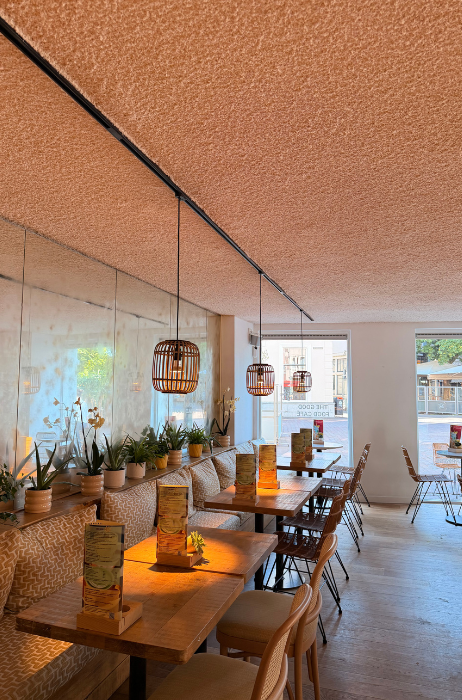 The-Happiness-Café-in-Deventer (4)