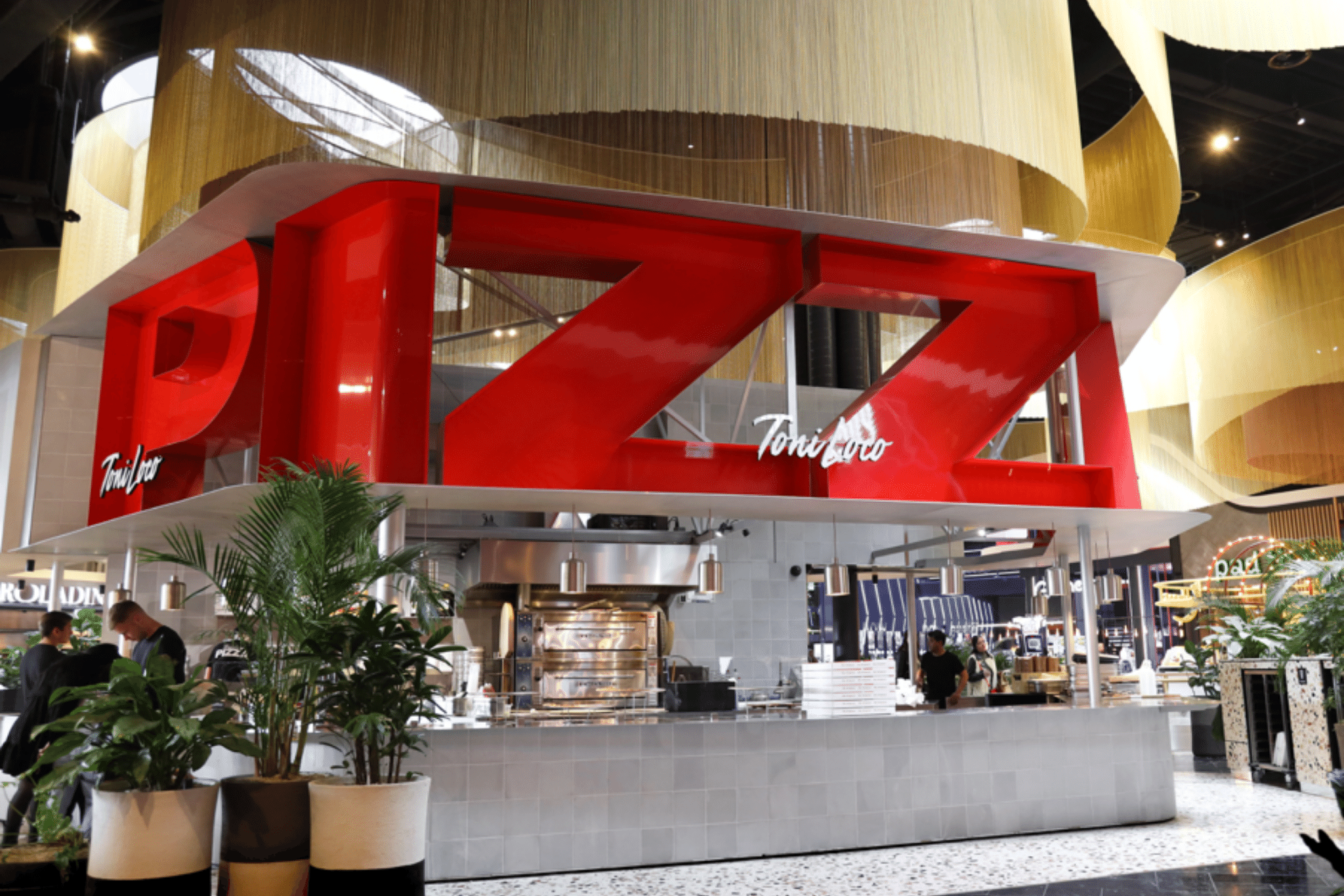 Toni Loco Westfield Mall of The Netherlands