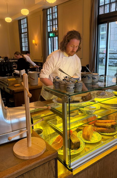 Weinlokal-Stern-in-Amsterdam (1)