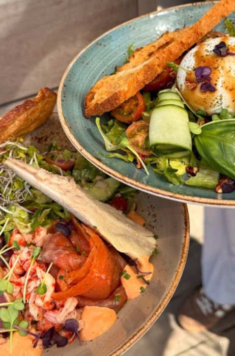 ZAND-in-Katwijk-terras-gerechten