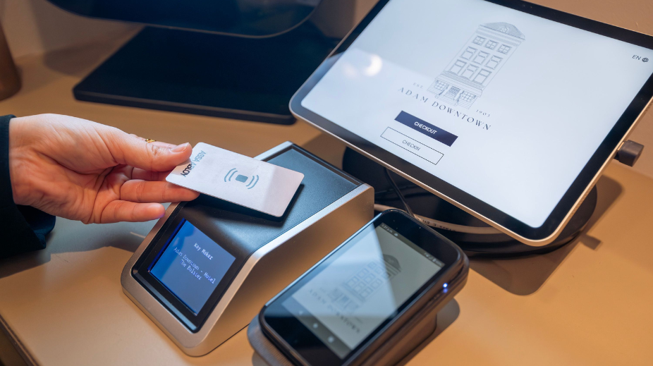 Yaya Works - Staffless hotels