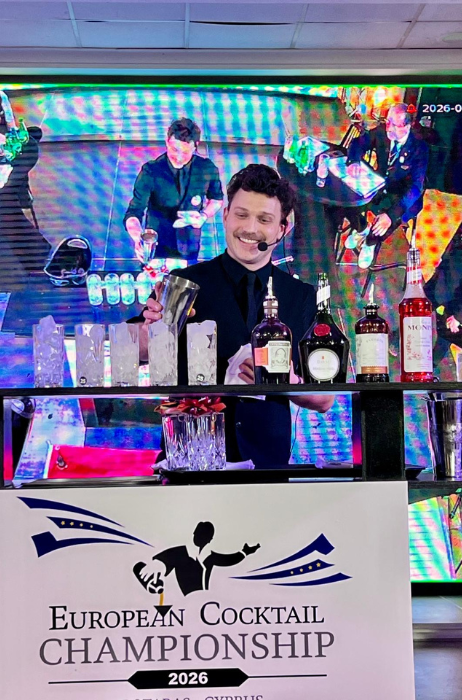 jan-dirk-huijser-van-reenen-winnaar-ek-cocktail-championship-2026 (3)