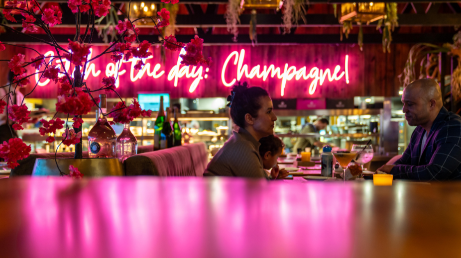 ’t Waaltje breidt uit in Bergschenhoek met shared dining en 10 bowlingbanen