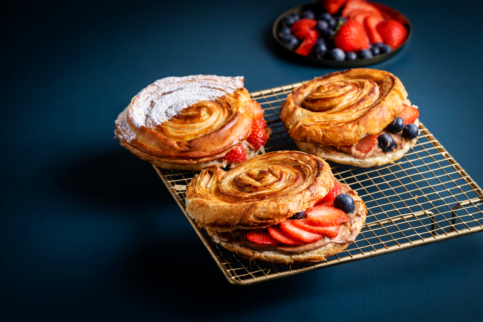 vandemoortele-whirl choco strawberries